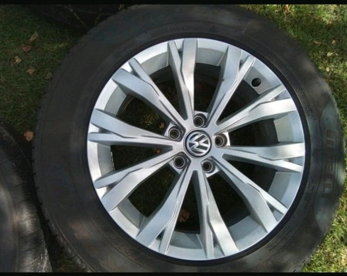 4 x  VW Original Aluminiumfelgen 17 Zoll mit M+S Bereifung  ca 4-5mm Profiltiefe - Bild 4 von 4