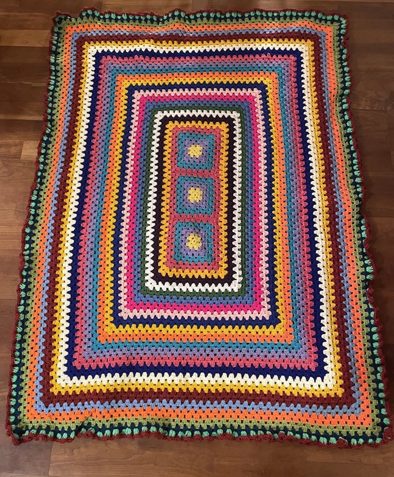 Wunderschöne Deko Häkeldecke/Plaid, Handarbeit, bunt, ca 130 x 100 cm - Bild 4 von 4