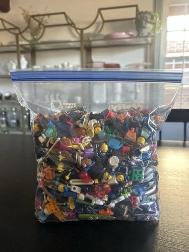 2.5+ Pounds Of Lego Minifigures And Accessories, Star Wars Marvel Etc