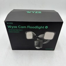 WYZE Wired Outdoor Wi-Fi Floodlight v2 Home Security Camera 2K Video BLACK