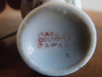 VINTAGE miniature Floral PORCELAIN Two-Handle VASE Gold Trim JAPAN