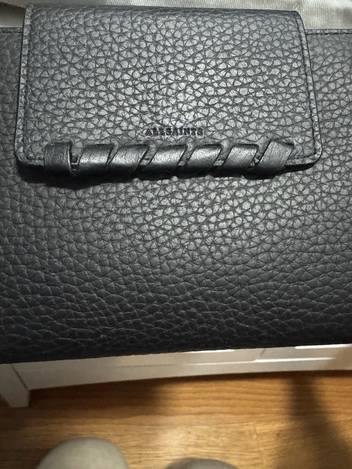 ALLSAINTS Foto 4 de 4