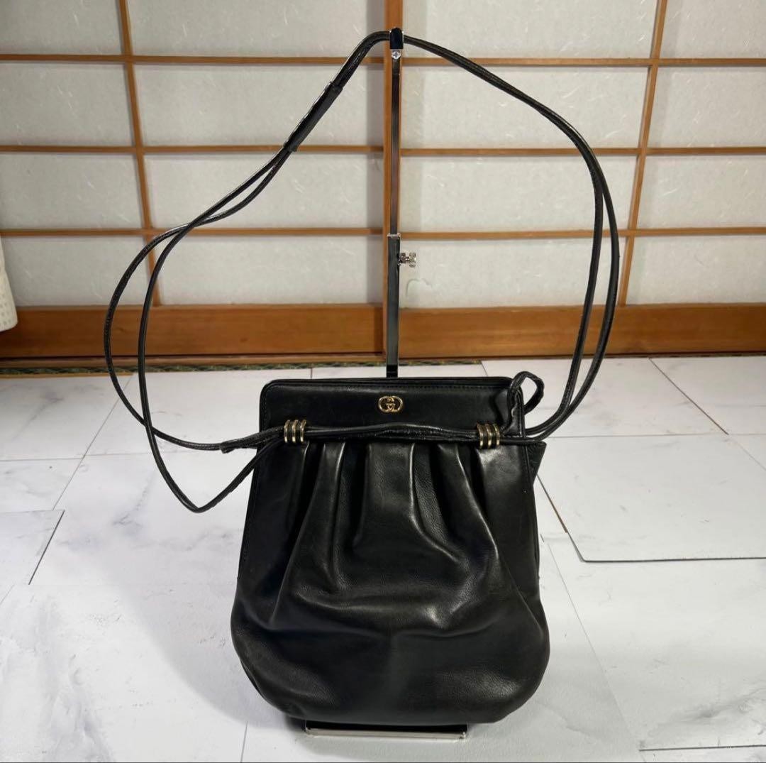 GUCCI Solid Shoulder Bag Drawstring Leather Black… - image 22