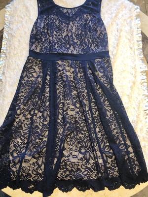 candalite lace dress