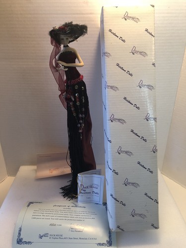 Duck House Heirloom Doll Glenda Victorian Porcelain Doll 15" COA 556/5000 w/box