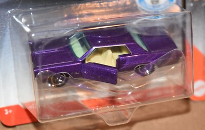 MATCHBOX '83 BUICK RIVIERA CONVERTIBLE & '64 PONTIAC GRAND PRIX