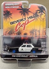 Greenlight CHASE 1/64 1981 Chevrolet Impala Beverly Hills Cop Blue Walmart Chase