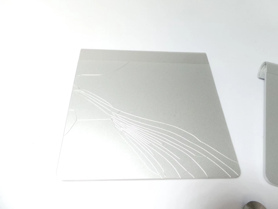 2X FOR REPAIR Apple A1339 Wireless 4-Way Scrolling Magic Computer Trackpad - Image 2 of 3