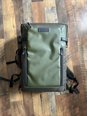 VANGUARD VEO Backpack/Shoulder Bag for DSLR Camera Video Gear Green Used
