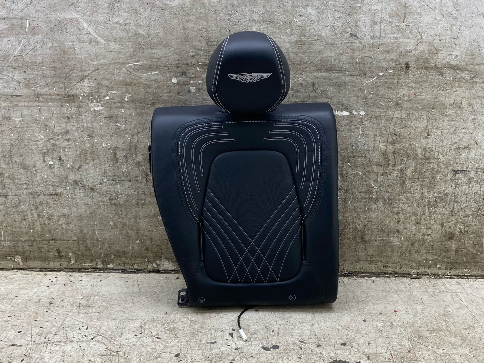 2020-2024 ASTON MARTIN DBX OEM RIGHT REAR UPPER SEAT CUSHION HEATED & VENTILATED