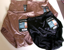 Four Vanity Fair Second skin shaping Brief size 6 Black and beige Style 40301
