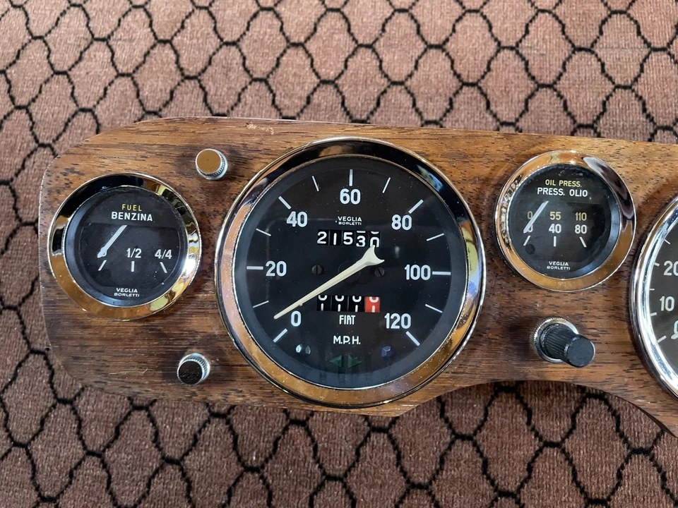 Cuadro de instrumentos Fiat 124 Spider - Biseles cromados de principios de 1400 Foto 3 de 4