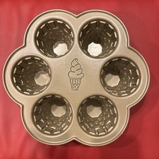 Nordic Ware 'Ice Cream Cone' Cupcake Pan 4.5 Cup Aluminum Made In USA