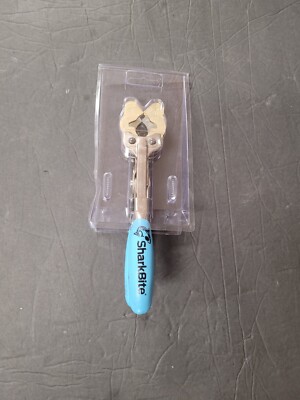 SharkBite 3/8 Inch to 1 Inch Pro Push to Connect Disconnect Tool