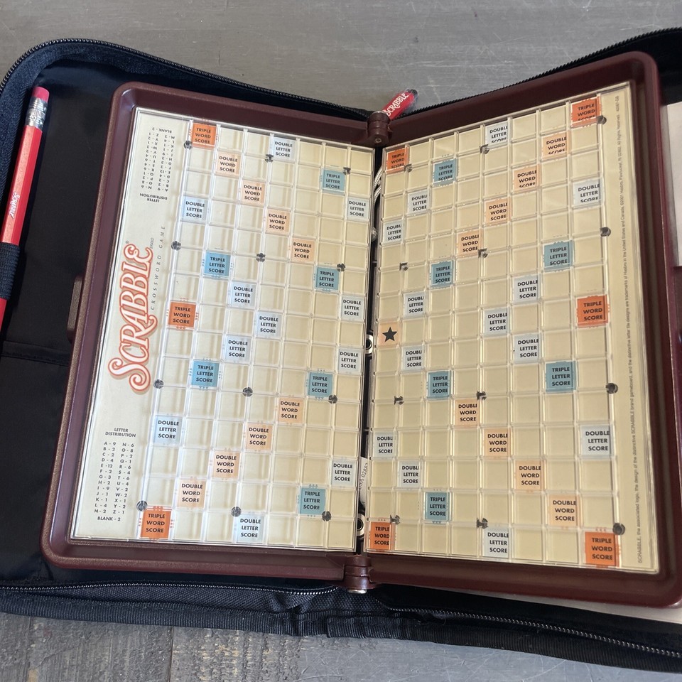 Scrabble Board Game Crossword 2001 Folio Edition Travel To Go Zipper