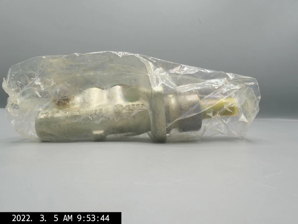 CILINDRO MAESTRO FRENO VOLKSWAGEN QUANTUM PASSAT SANTANA 1981-1989 321 611 019N Foto 4 de 4