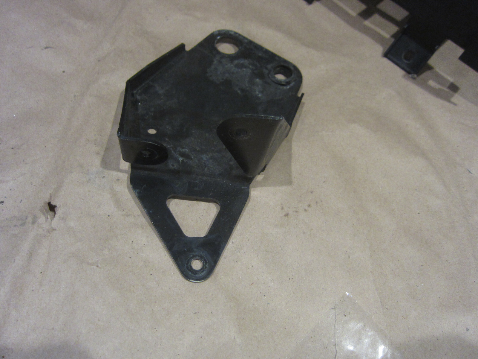 McLaren 570S - Bracket - P/N 13L0206CP