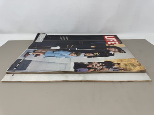 Lot of 2 Life Magazines - JFK John F Kennedy Assassination Nov 29+Dec 6, 1963 - Picture 21 of 24