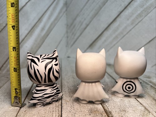 Funko Mystery Mini DC Lot 3 White Variant Batman - Picture 11 of 11