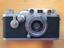 Kleinbildkamera Leica IIIf von 1954 mit Leitz Elmar Objektiv