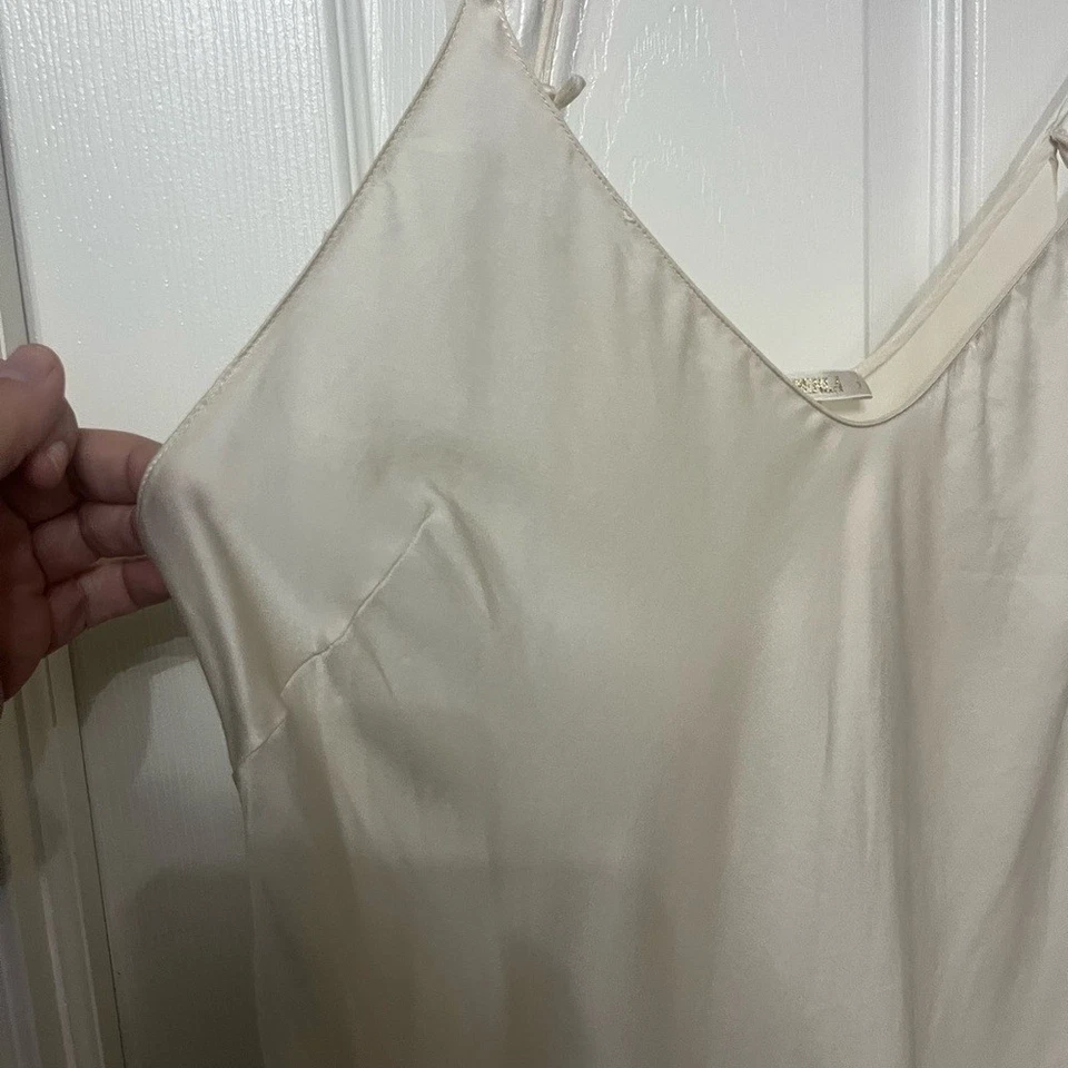 La Perla 100% silk nightdress slip with lace hem - Image 4 of 4