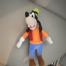 Disney Goofy Plush Stuffed Animal Small 6-14 in 2017 Mickey Mouse Friends