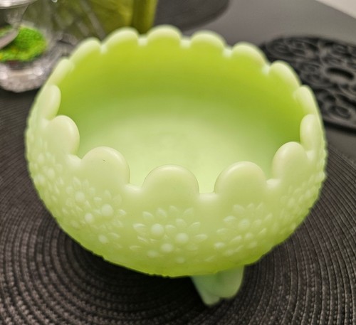 Vintage Fenton Lime Green Satin Custard Glass 3 Footed Rose Bowl 4 X 5.5 Inch. - Picture 4 of 8