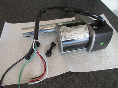 Steigungsmotor Hubmotor 220 V  ~ Ersatzteil für Laufband Cardiostrong TX50-2
