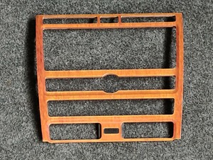 HOLZ Dekorrahmen VW Phaeton Dekorleiste Radio EUKALYPTUS Cockpit 3D0035122A