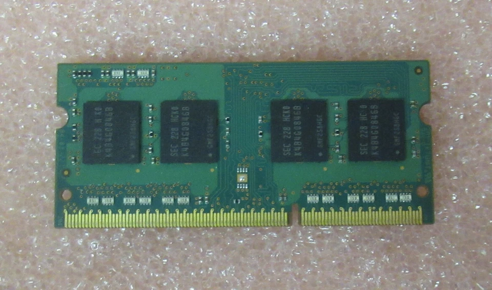 Samsung M471B5173BH0-CK0 4GB DDR3-1600MHz PC3-12800S CL11 204-Pin PC Memory - Image 4 of 4