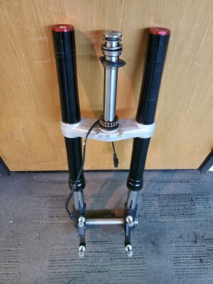 〜as〜 13-18 KAWASAKI NINJA ZX636 ZX6R FRONT END FORKS TUBES LOWER TREE