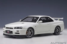 AUTOart 77406  NISSAN SKYLINE GT-R (R34) V-SPEC II (WHITE PEARL) 1:18