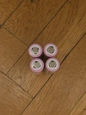 4 SAMSUNG Rechargeable Batteries, FLAT TOP 3.7V FLAT TOP 35E 3400 MAh New