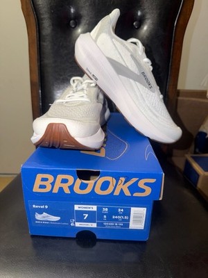 Brooks Revel 9 Women's Running Shoes White Size 7 NEW!