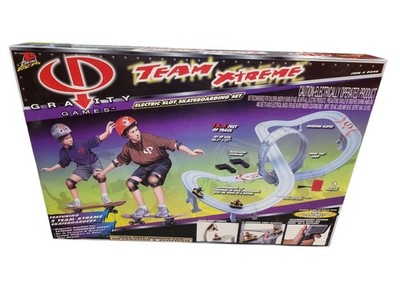 LIFE LIKE TEAM EXTREME GRAVITY GAMES SKATEBOARD SLOT CAR SET #9546 NEW In Box