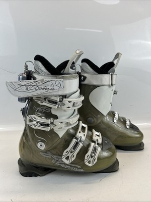 Atomic B 90 Women s Ski Boots 23.5-24 Mondo White and Gray