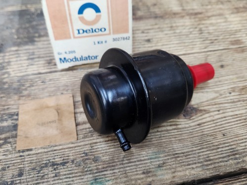 NOS 1964-1972 Cadillac Chevy BOP TH400 TURBO TRANS TRANSMISSION VACUUM MODULATOR - Picture 2 of 13