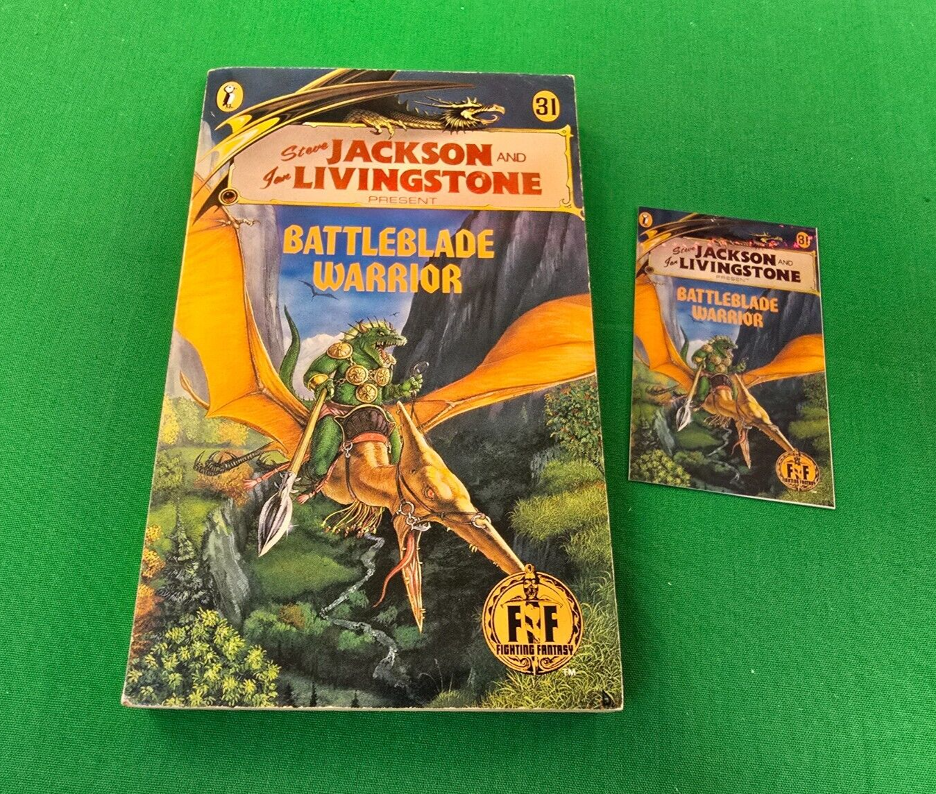 Battleblade Warrior ***VGC 1st/1st GOLD FOIL!!*** Fighting Fantasy Puffin #7