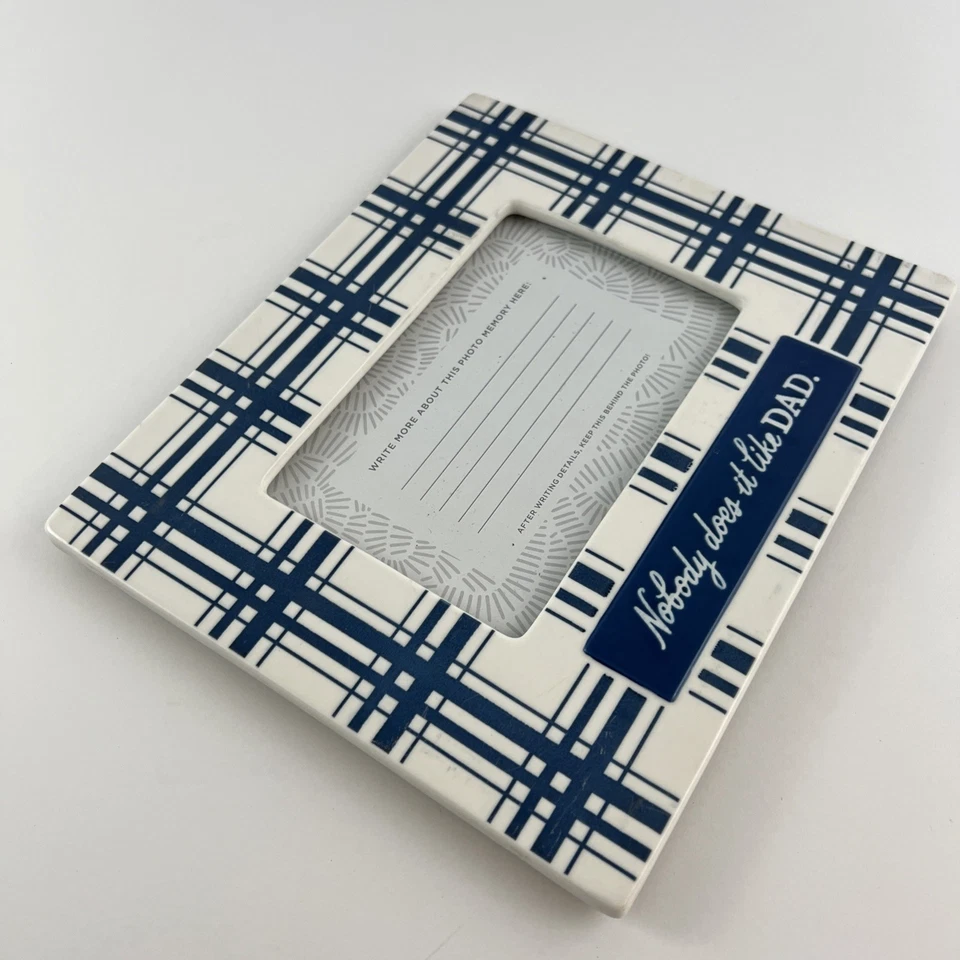 Marco de fotos Hallmark Nadie lo hace como papá 4" x 6" Día del Padre Regalo a cuadros Foto 2 de 4