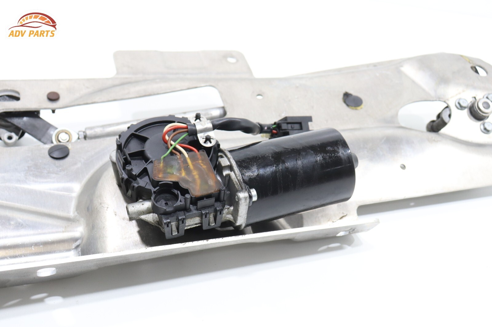2007 - 2010 ASTON MARTIN V8 VANTAGE WIPER TRANSMISSION LINKAGE & MOTOR OEM
