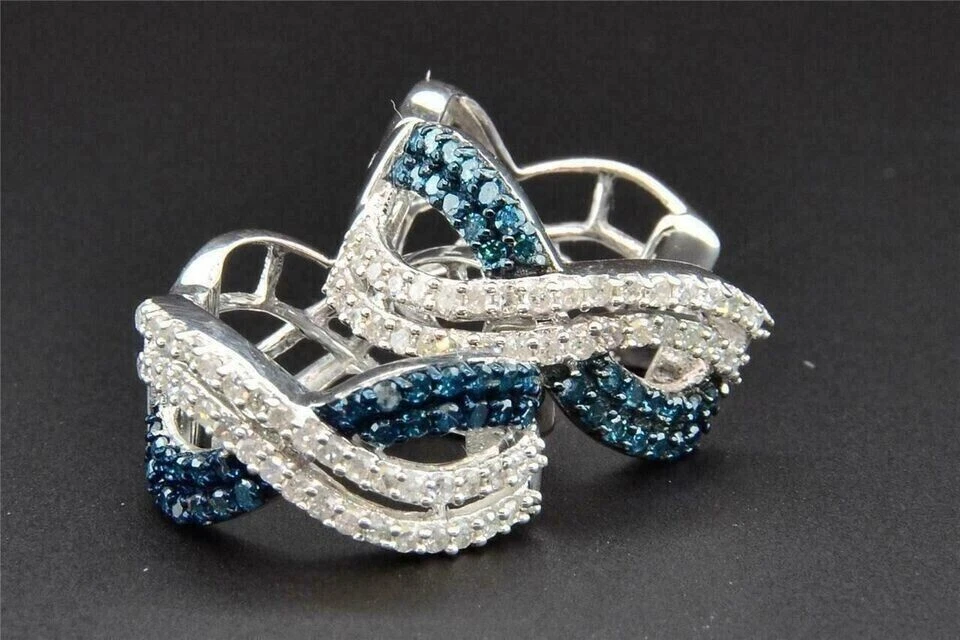 Pendientes de aro Infinity Huggie para niñas 3 quilates RD topacio simulado enchapado en oro blanco de 14 quilates Foto 2 de 4