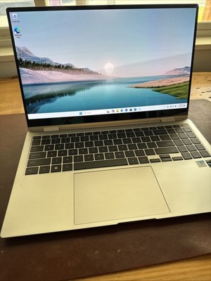 Samsung Galaxy Book2 Pro 360 15'' AMOLED Touch Intel i7-1260P -- 16GB RAM 1TB SSD