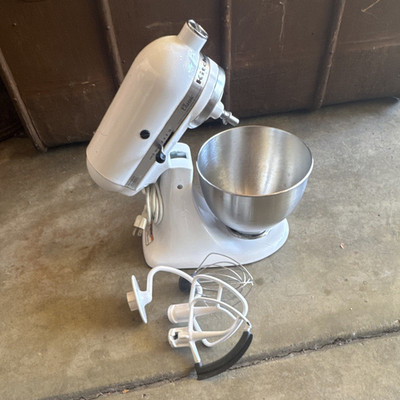 KitchenAid Stand Mixer 4.5 qt 250W 10-Speed White w/ Bowl Whisk Beater Hook