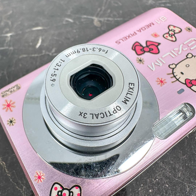 Dz 100 Yashica Digital Camcorder Hello Kitty CASIO EXILIM EX-Z80