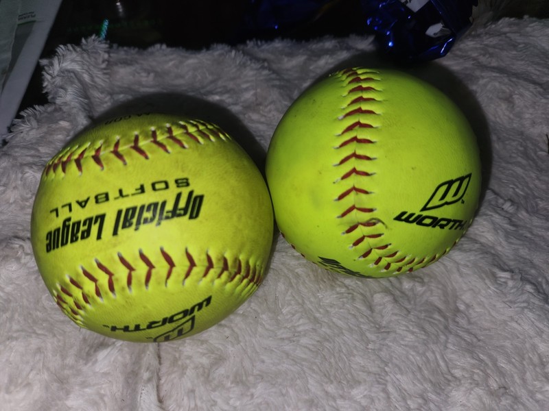 Official League Soft Ball 11in .44cor 375 CompSoft Ball 2Pack