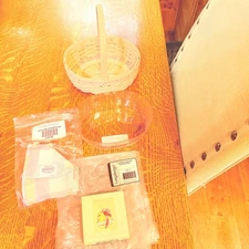 Longaberger 2001 Small Natural Easter Basket w/Pink+Liner+ Prot+Tie On+Bag NEW