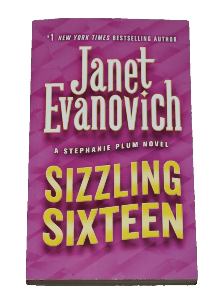 MINT! JANET EVANOVICH, SIZZLING SIXTEEN, A STEPHANIE PLUM NOVEL ~ PAPERBACK
