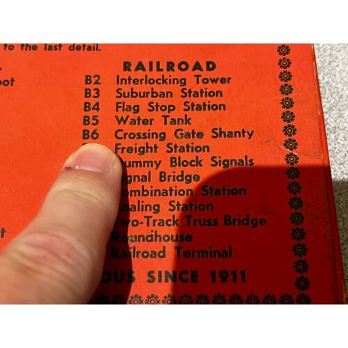 Lot 2 VINTAGE IDEAL TINY TOWN building set gate shanty & signal bridge nos - Picture 8 of 14