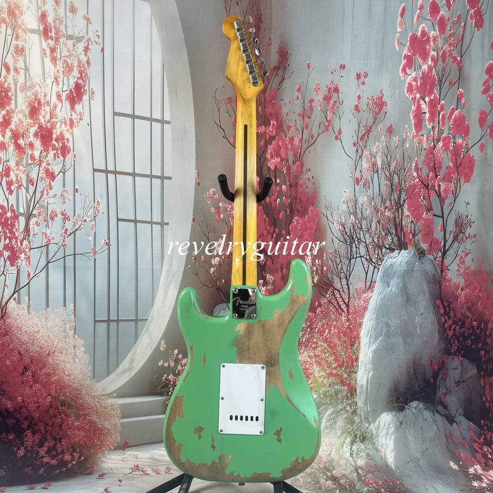 1957 Stratocaster electric guitar SSS "Chicago Special" Sea Foam Green