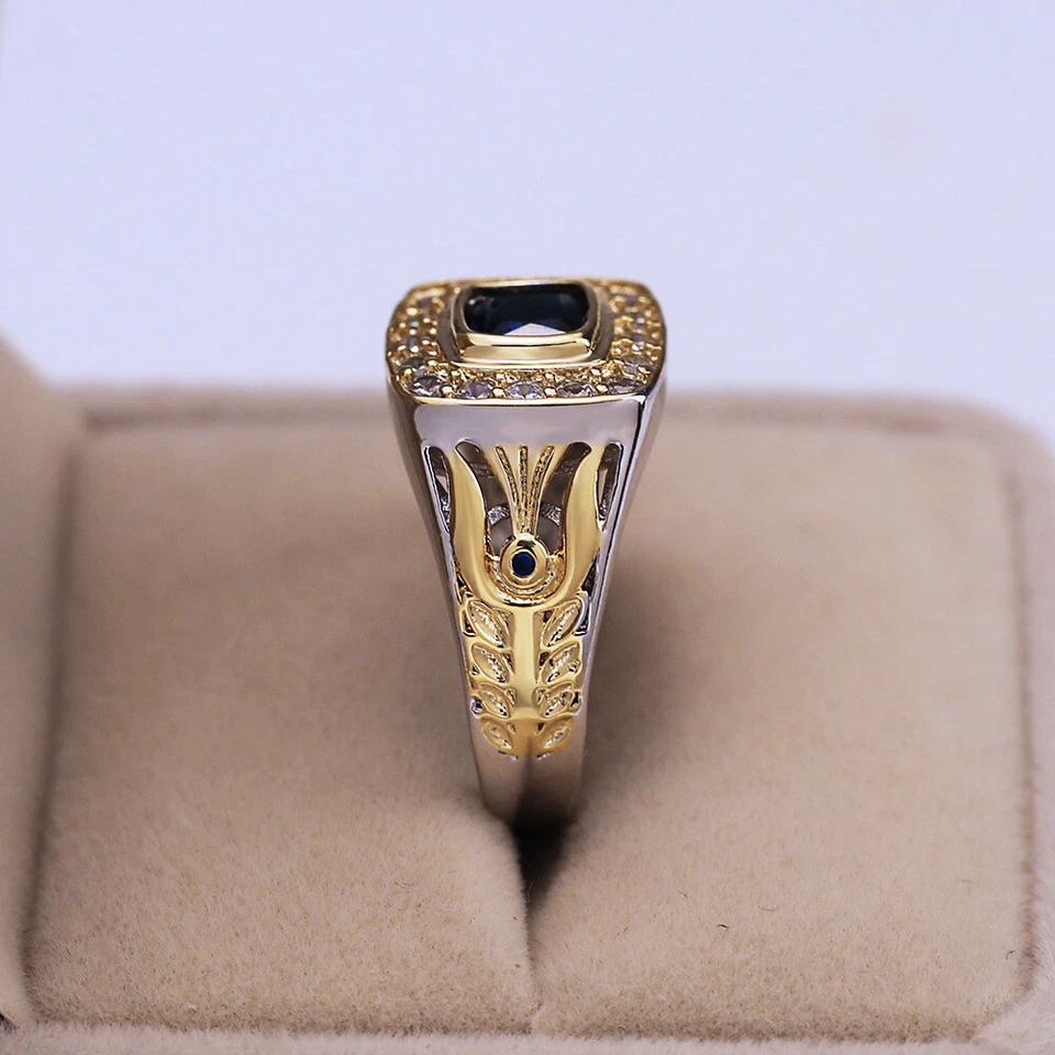 Anillo meñique artístico vintage de zafiro y moissanita de 2 quilates para hombre enchapado en oro amarillo de 14 quilates Foto 3 de 4